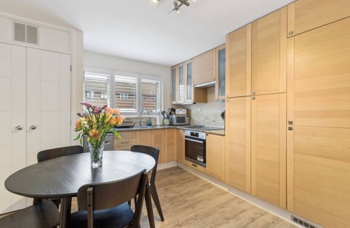 Berkhamsted Apartment | Canalside Hideaway in Berkhamsted - Pass the Keys