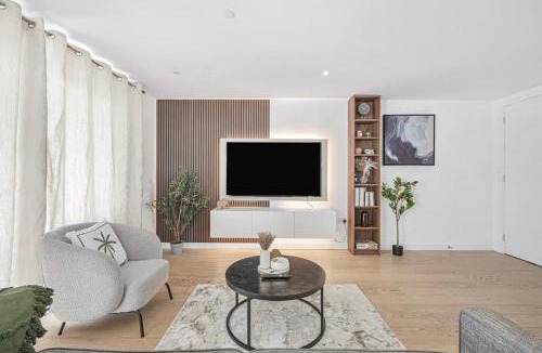 Canary Wharf Apartment | Canary Wharf Luxury 3BR Skyline Residence