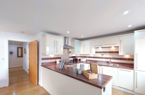 Newham Apartment | Capital Stay - Two Bed Apartments Near Lcy