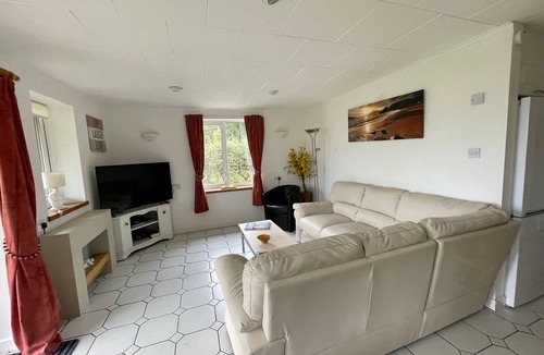 Slate Islands Apartment | Captains Quarters Garden Suite Loch View