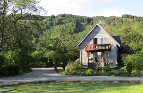 Slate Islands Apartment | Captains Quarters Garden Suite Loch View