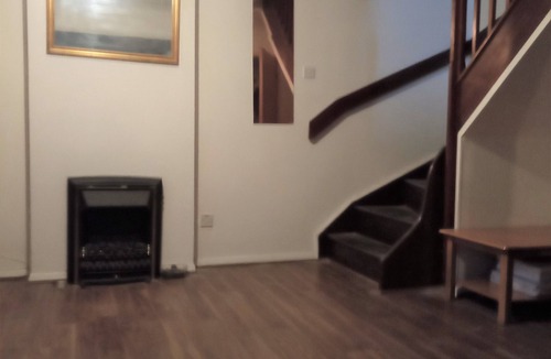 Chadwell House | Captivating House in Romford