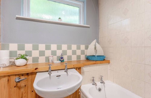 Kilmory Cottage | Carraig-Dhubh South - UK47124