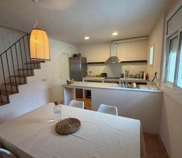Caldes de Malavella House | Casa Baró I Centro histórico I terraza privada I 3 habitaciones I Brava Experience