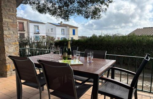 La Torre Vella Villa | Casa con Gran Jardín Privado y Piscina Comunitaria en Torroella de Montgrí - ES-323-44