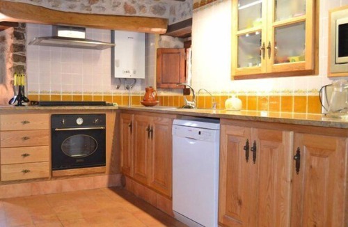 Sant Gregori House | Casa de Cuaña - Private Pool, Padel Tennis, Basketball & more - close to Girona