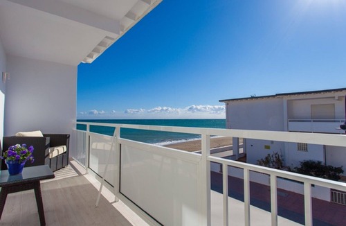 Mijas Costa House | Casa del Mar- Beach House 5 star - Beach at 10 meters - VFT/MA/00095