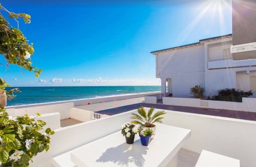 Mijas Costa House | Casa del Mar- Beach House 5 star - Beach at 10 meters - VFT/MA/00095