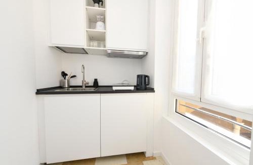 San Felice del Benaco Apartment | Casa Elda - Parcheggio Gratuito - Centro storico di San Felice del Benaco, Lago di Garda