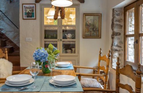 Besalu House | Casa histórica entre Girona y Francia, aire acondicionado, wifi, hasta 4 huéspedes, 2 baños completos