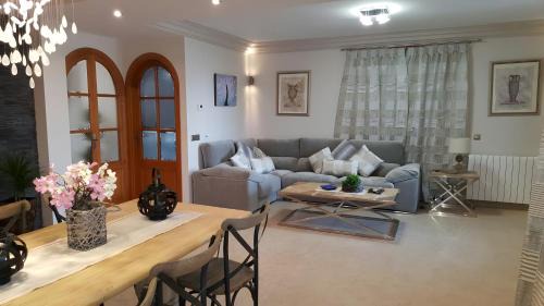 Son Moll House | Casa las Columnas