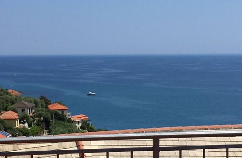 Cervo House | Casa Maria: terrace with a panoramic view, parking, available starting August 29