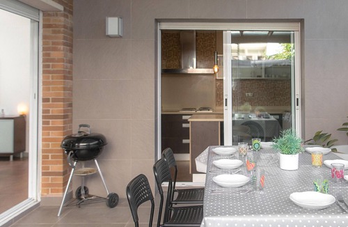 Santa Cristina de Aro House | Casa Moderna con Jardín y Piscina Privada – Santa Cristina d’Aro
