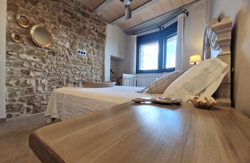 Palou House | Casa Rural Cal Roseto con jacuzzi