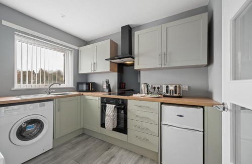 Paisley Apartment | Castle Gait Apartment