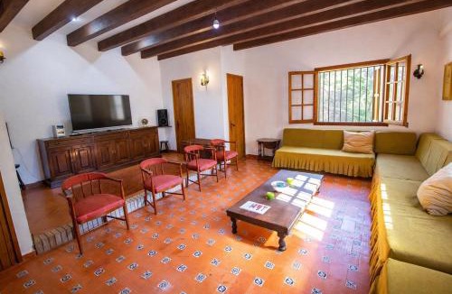 Gualba de Dalt Villa | Catalunya Casas: Spacious Villa Vera up to 24 guests, a short drive to Blanes!