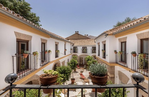 San Andres-San Pablo Hostel | Cats Hostel Córdoba