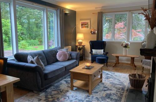 Oban House | Cedar Lodge