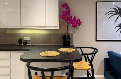 Bury St Edmunds Apartment | Central Bury Apartment with Private Entrance