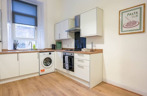 City Centre Glasgow Apartment | Central Glasgow 2-Bed Apartment