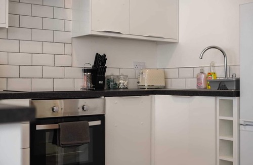 Hull Old Town Apartment | Central Hull Stay Self Check-In 5 min Station