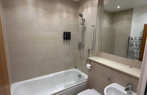 Kennington Cabin | Central London single room