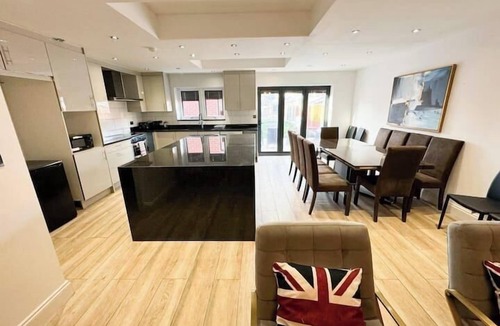 Redbridge House | Central London in 30 mins Oxford Street