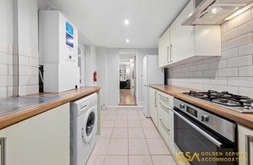 Cann Hall House | Centrally Located Flat By Golden Service Accommodation Short Term Rental Forest Gate