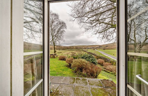 Sedbergh House | Chapel House - Two Bedroom House, Sleeps 4