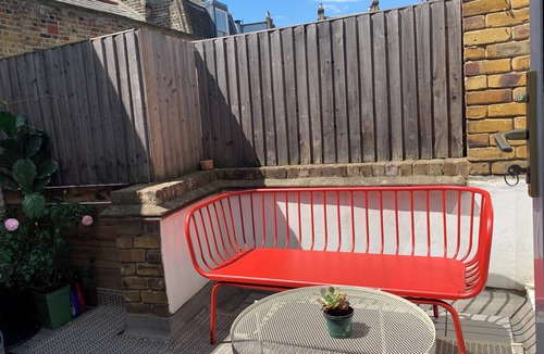 Islington Cottage | Charming 2-bedroom cottage in awesome London with WiFi