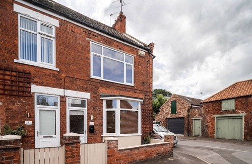 Barton-upon-Humber House | Charming 2 Bedroom House on the Iconic Humberside