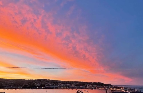 Shaldon Cottage | Charming Beachside Cottage, just had cancelation ,avail now 22-31st Aug,7 d min