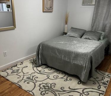 District Wright - Parc - de - la - Montagne House | Charming beautiful house 7mn to downtown Ottawa