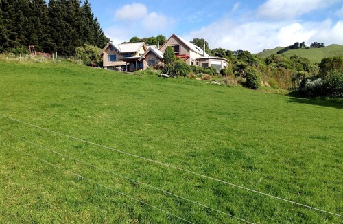 Aramoana House | Charming Bed and Breakfast Room with Ocean Views in Otago, New Zealand