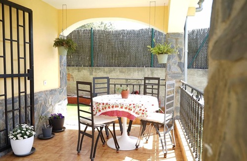 Macanet de la Selva House | Charming Holiday Home 'Can Dornena Refugio' with Mountain View, Wi-Fi & Air Conditioning