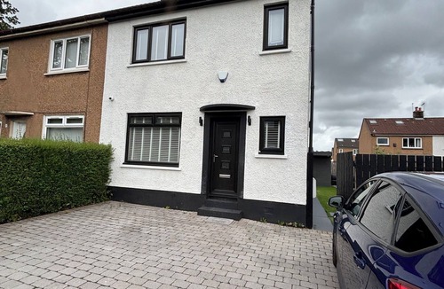 Drumchapel House | Charming house with sauna in Glasgow perfect for your getaway