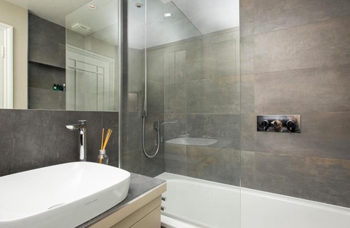 Islington Apartment | Charming Lux 1 bed-HighburyFields-2 mins from Tube - Pass the Keys