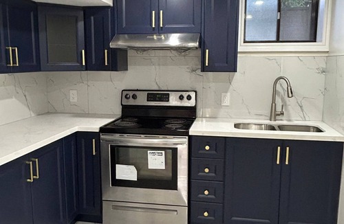 Port Union House | Charming Port Union Oasis | Near Waterfront, Best Food, Easy Commute Downtown