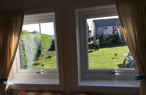 Port Ellen Cottage | Charming quirky coastal Cottage Port Ellen