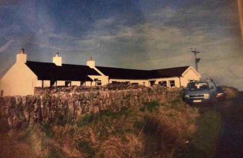 Port Ellen House | Charming quirky coastal Cottage Port Ellen