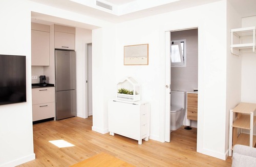 Malaga-Este Apartment | Charming relax 2 bedroom apartment 200 meter to beach and 15 min bus city center