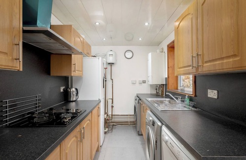 Dalry House | Charming Spacious Guesthouse, Edinburgh - Pass the Keys