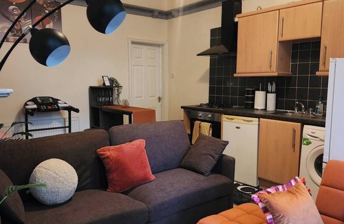 Wolverhampton Apartment | Charming Victorian Apartment in Central Wolverhampton