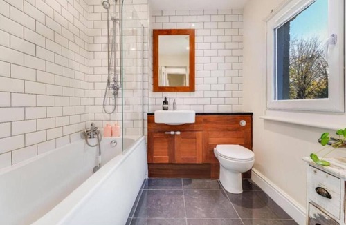 Cambridge House | Charming Victorian House in the Heart of Cambridge
