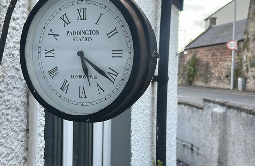 Kirkmichael Cottage | Charming wee Toll Cottage In Maybole Scotland