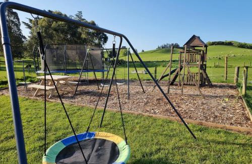 Cheviot Hotel | Cheviot Motels, Cabins and Camp