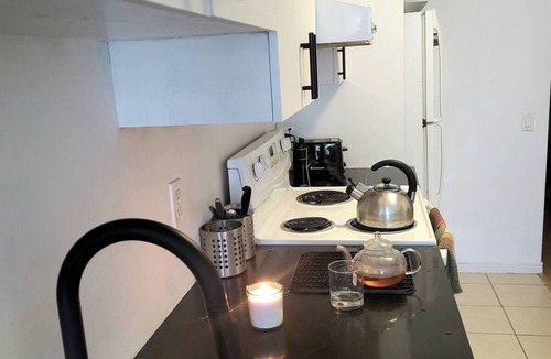The Junction Apartment | Chic, Turnkey Studio in the Heart of the Toronto Junction! (6-Month Min.)