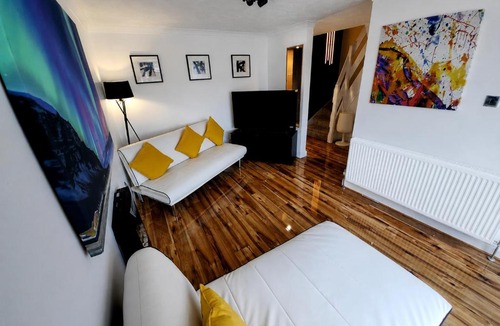 Balloch Apartment | Chill On Loch Lomond - FREE LOCAL TRAVEL