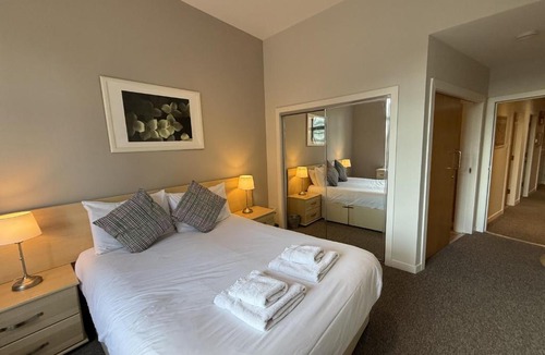 City Centre Glasgow Apartment | Chrysalis Apartment by Principal Apartments