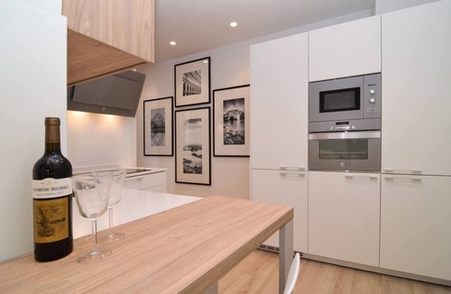 Barrio de La Latina Apartment | Cinco Ventanas a La Latina, Calle Tabernillas